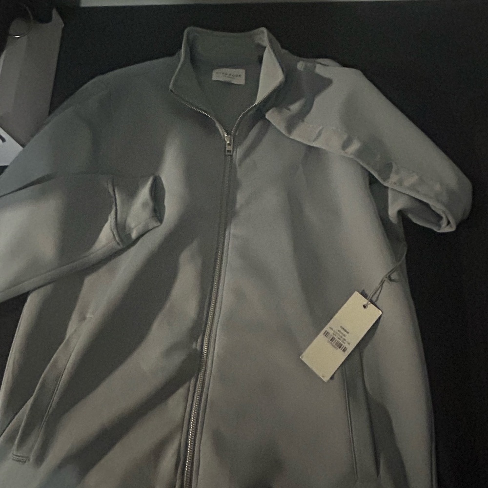 Men's Gray Jacket